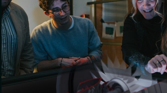 Avalon Holographics launches true holographic display Novac